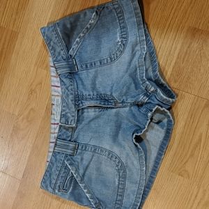 American Eagle Shorts - Size 6
